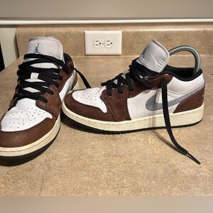 Nike Kids Brown and White Sneakers
